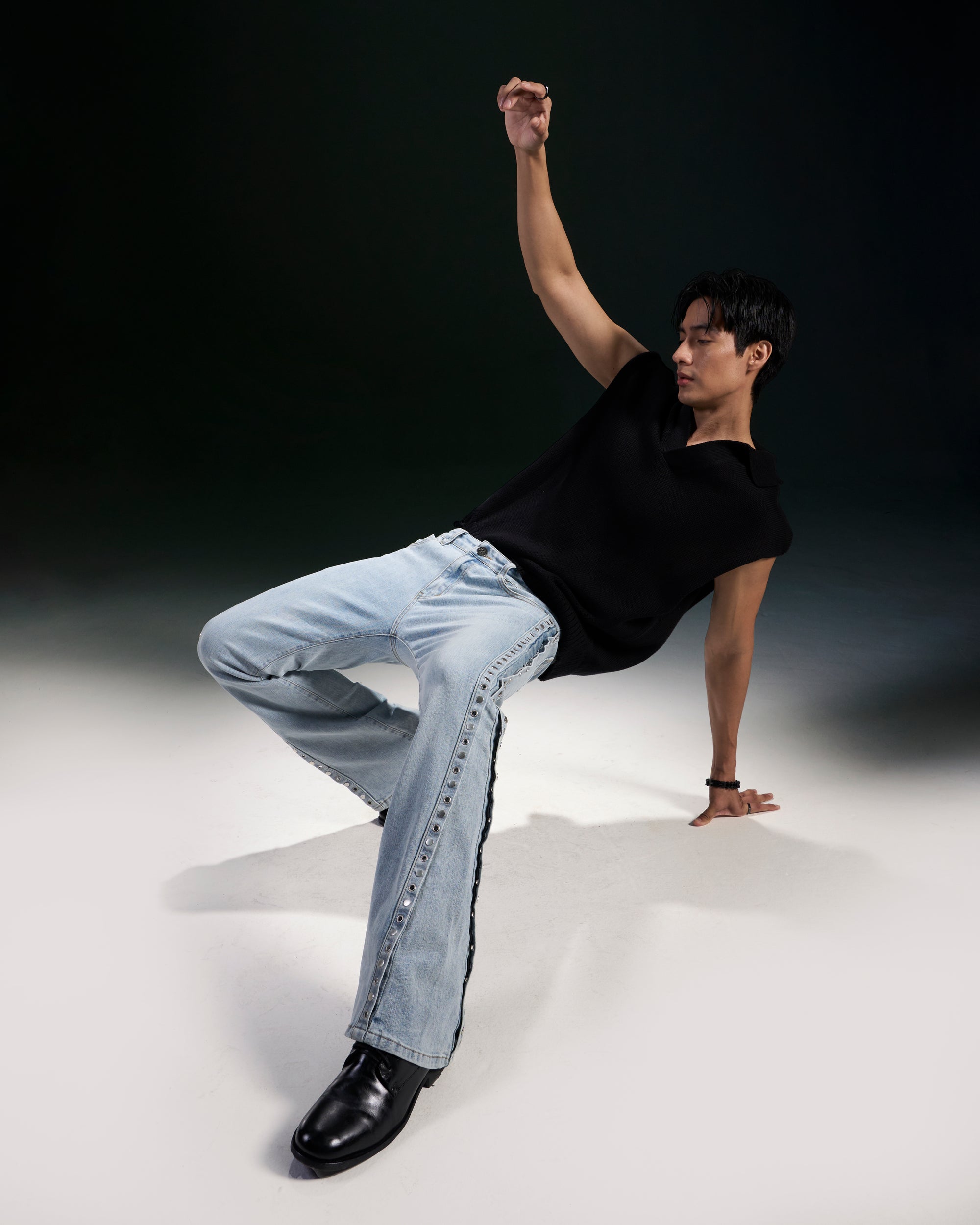 W by Waimea Men's Flare Fit Jeans