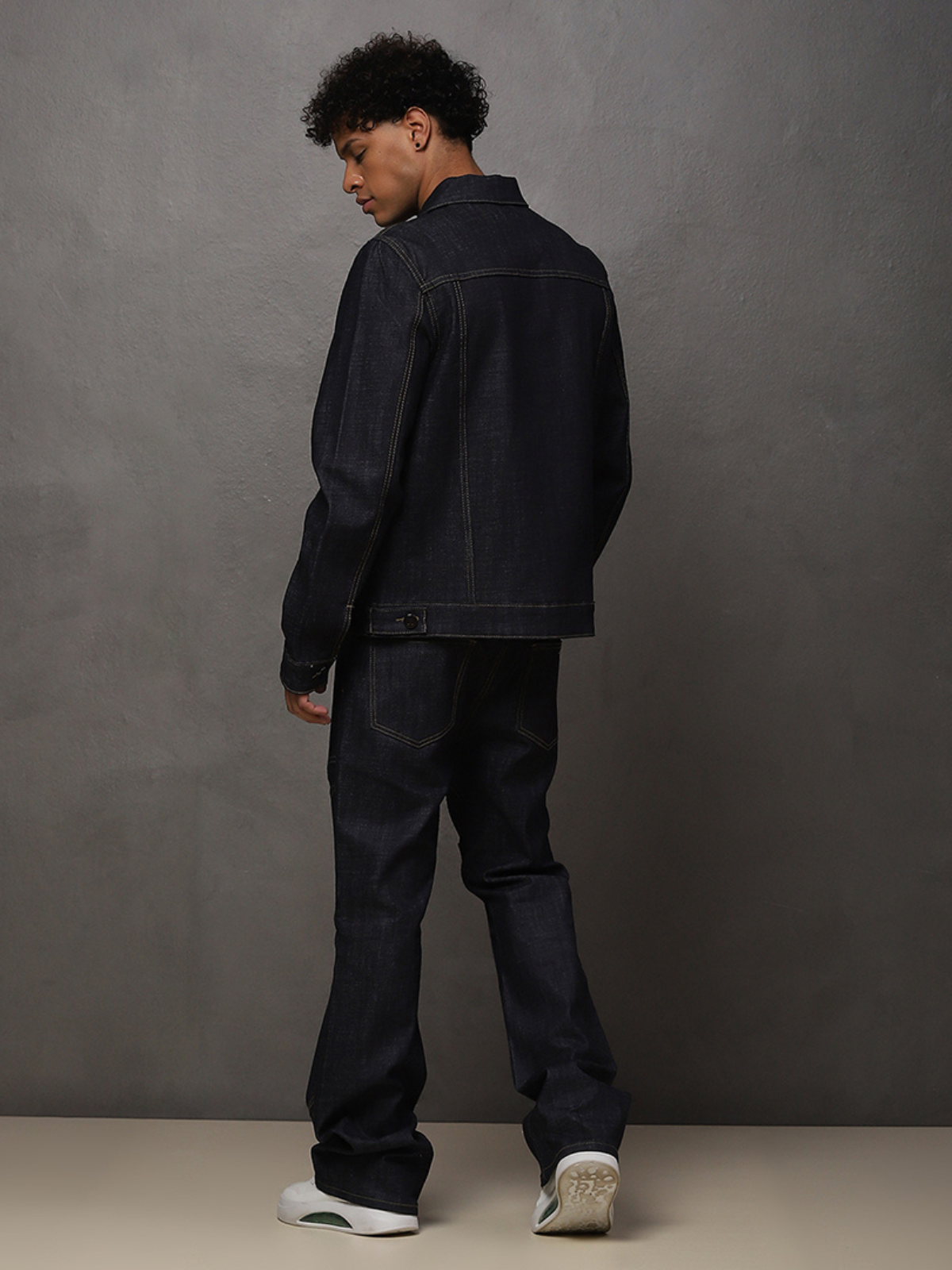 W by Waimea Men's Flare Fit Jeans