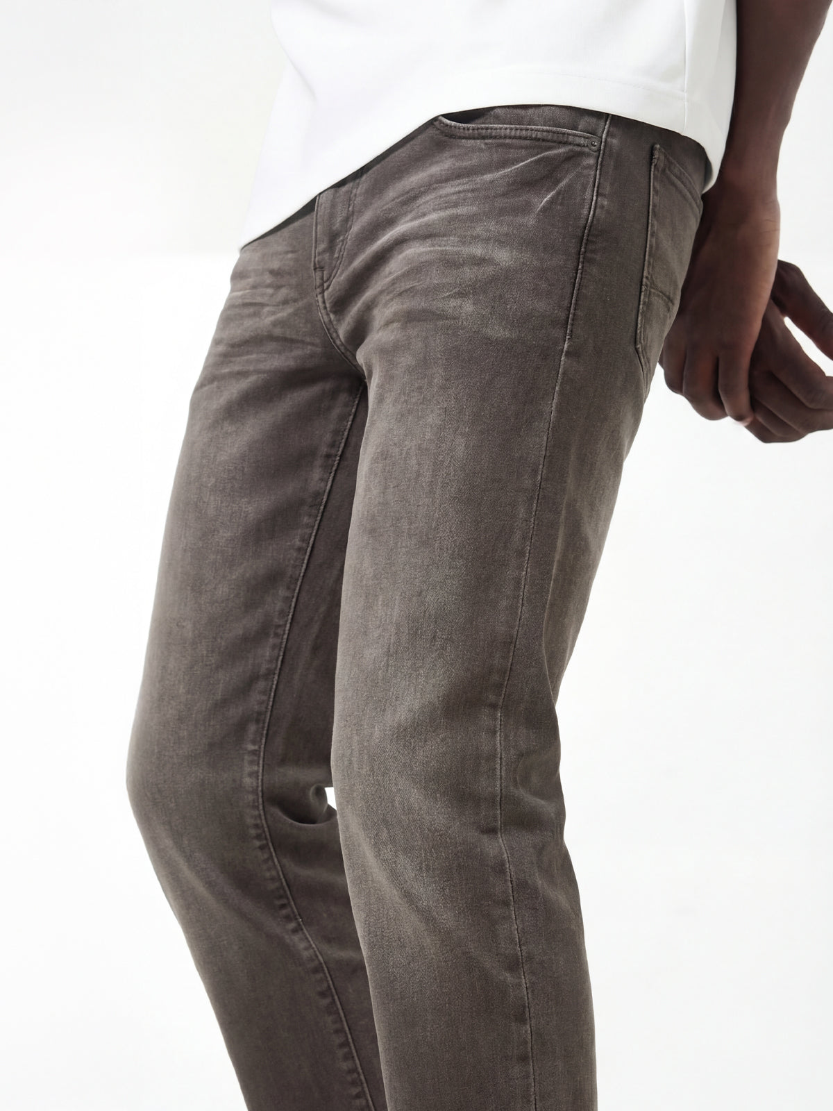 W by Waimea Men's Signature Basic Slim Fit Jean