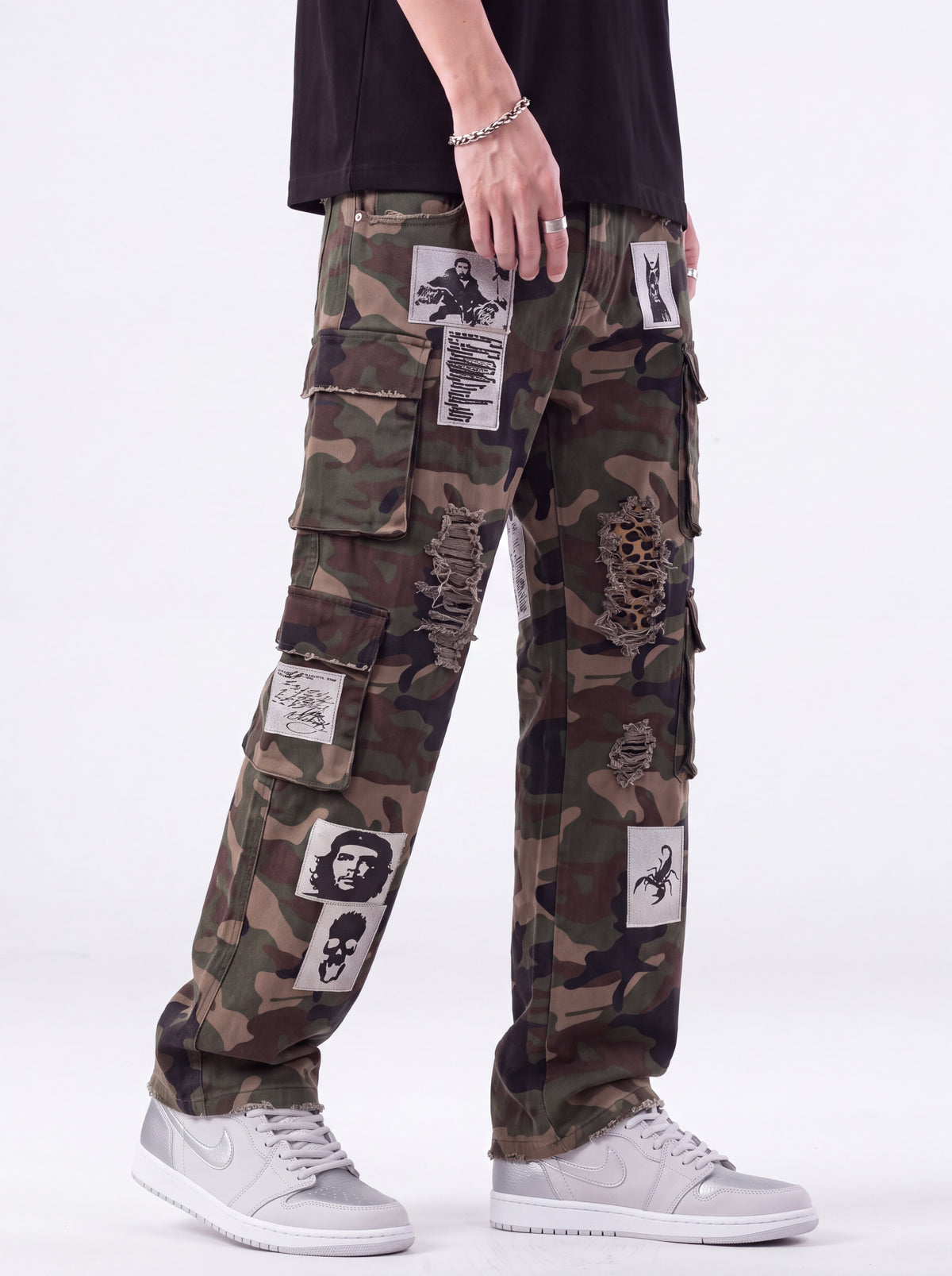 W BY WAIMEA CAMO REBEL CARGO RELAXED JEAN